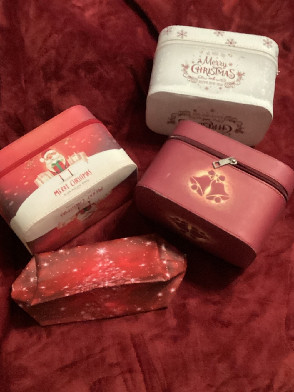 Travel Jewelry Organizer Cosmetic Case in Red Set of 4
